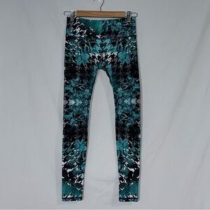 NOLI Yoga Tights, Size Small, Floral Houndstooth Green